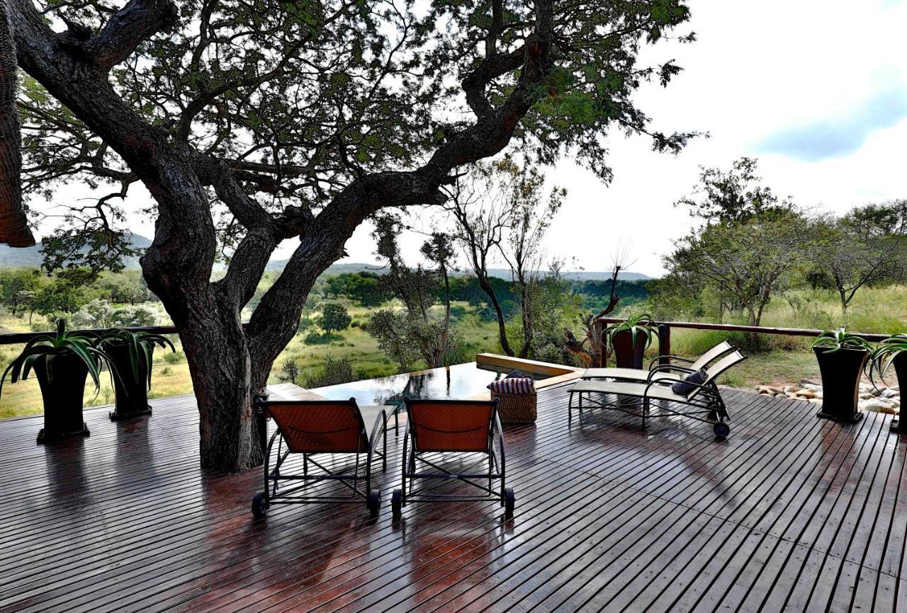 Lodge Amakhosi Safari &