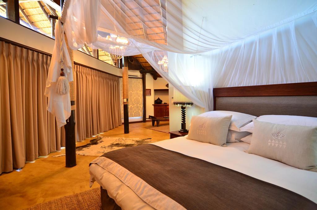 Lodge Amakhosi Safari & Magudu