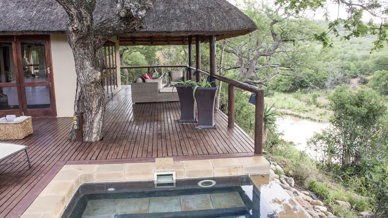Amakhosi Safari &